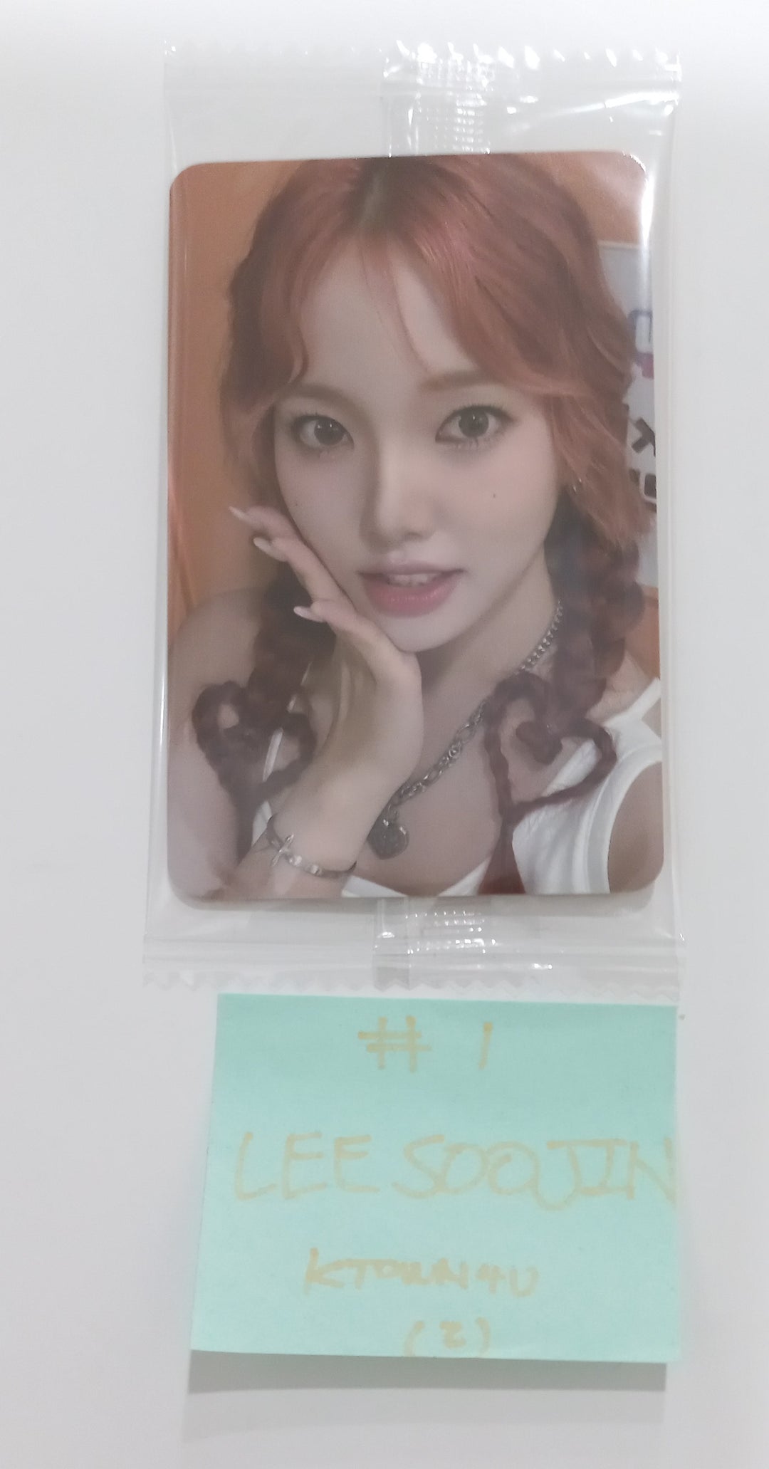 Weeekly "Bliss " - Ktown4U Fansign Event Photocard [24.8.1] - HALLYUSUPERSTORE