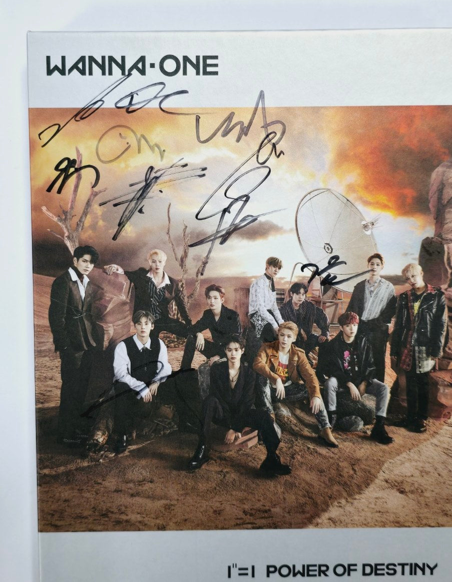 WANNA ONE - Hand Autographed(Signed) Promo Album [24.8.1] - HALLYUSUPERSTORE