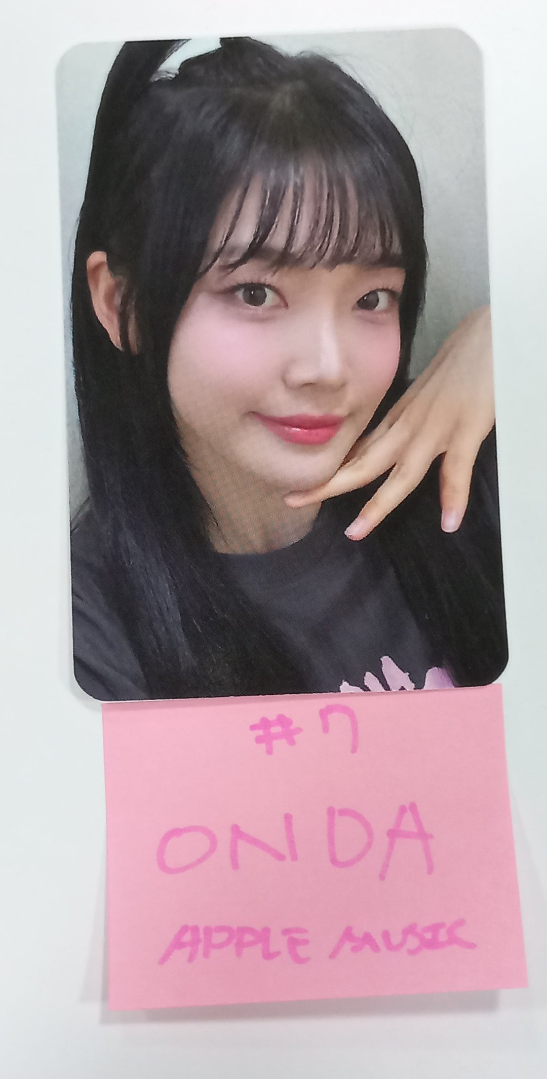 Everglow "ZOMBIE " - Apple Music Fansign Event Photocard Round 5 [24.8.2] - HALLYUSUPERSTORE