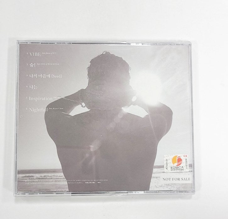 TAEYANG "Down To Earth" - Hand Autographed(Signed) Promo Album [24.8.2] - HALLYUSUPERSTORE