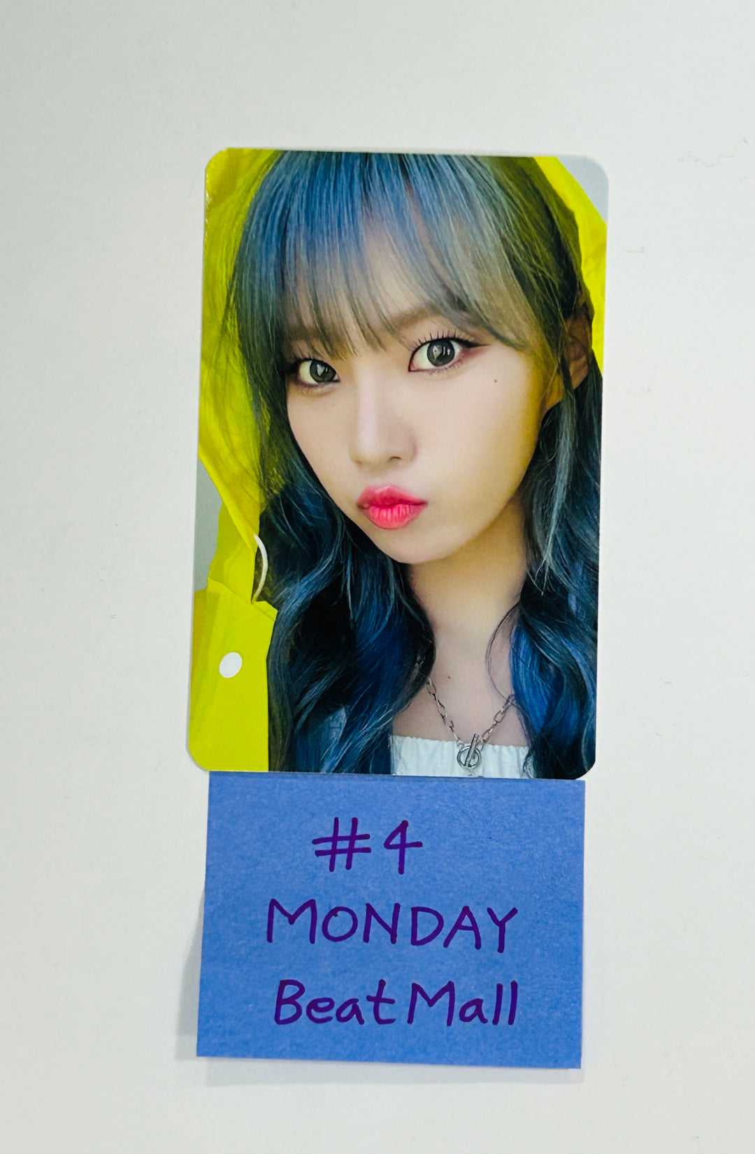 Weeekly "Bliss" - Beat Mall Fansign Event Photocard [24.8.5] - HALLYUSUPERSTORE