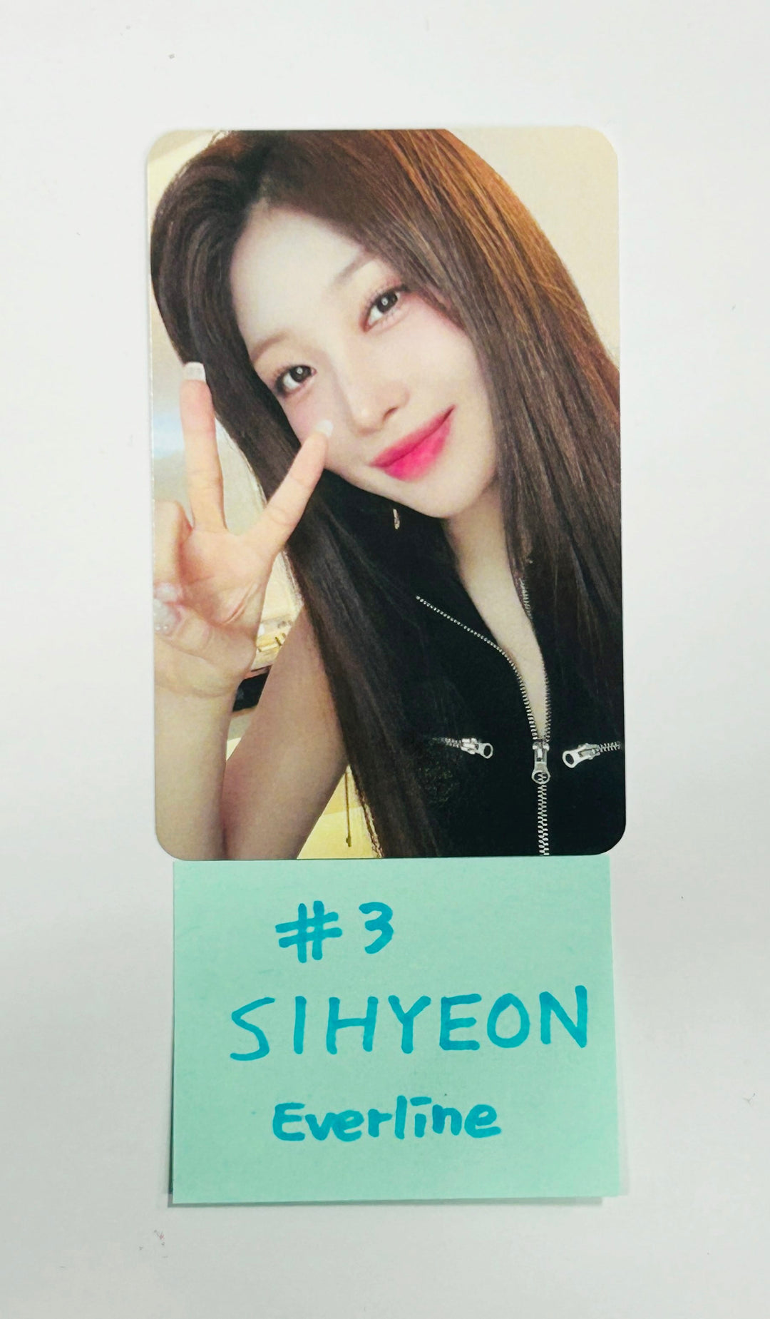 Everglow "ZOMBIE " - Everline Fansign Event Photocard Round 2 [24.8.6] - HALLYUSUPERSTORE