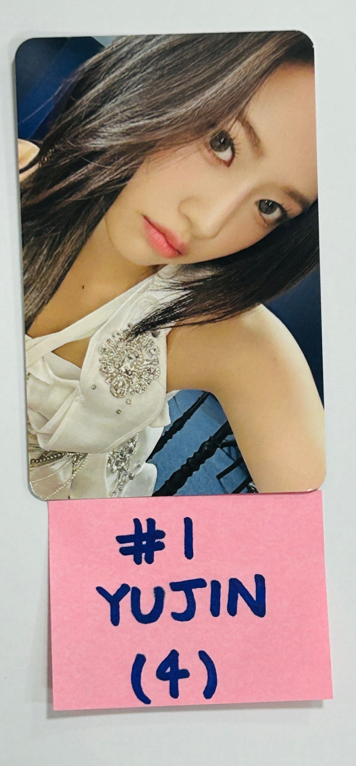 IVE THE 1ST WORLD TOUR ‘SHOW WHAT I HAVE’－ENCORE - Official Scratch Photocard [24.8.12] - HALLYUSUPERSTORE