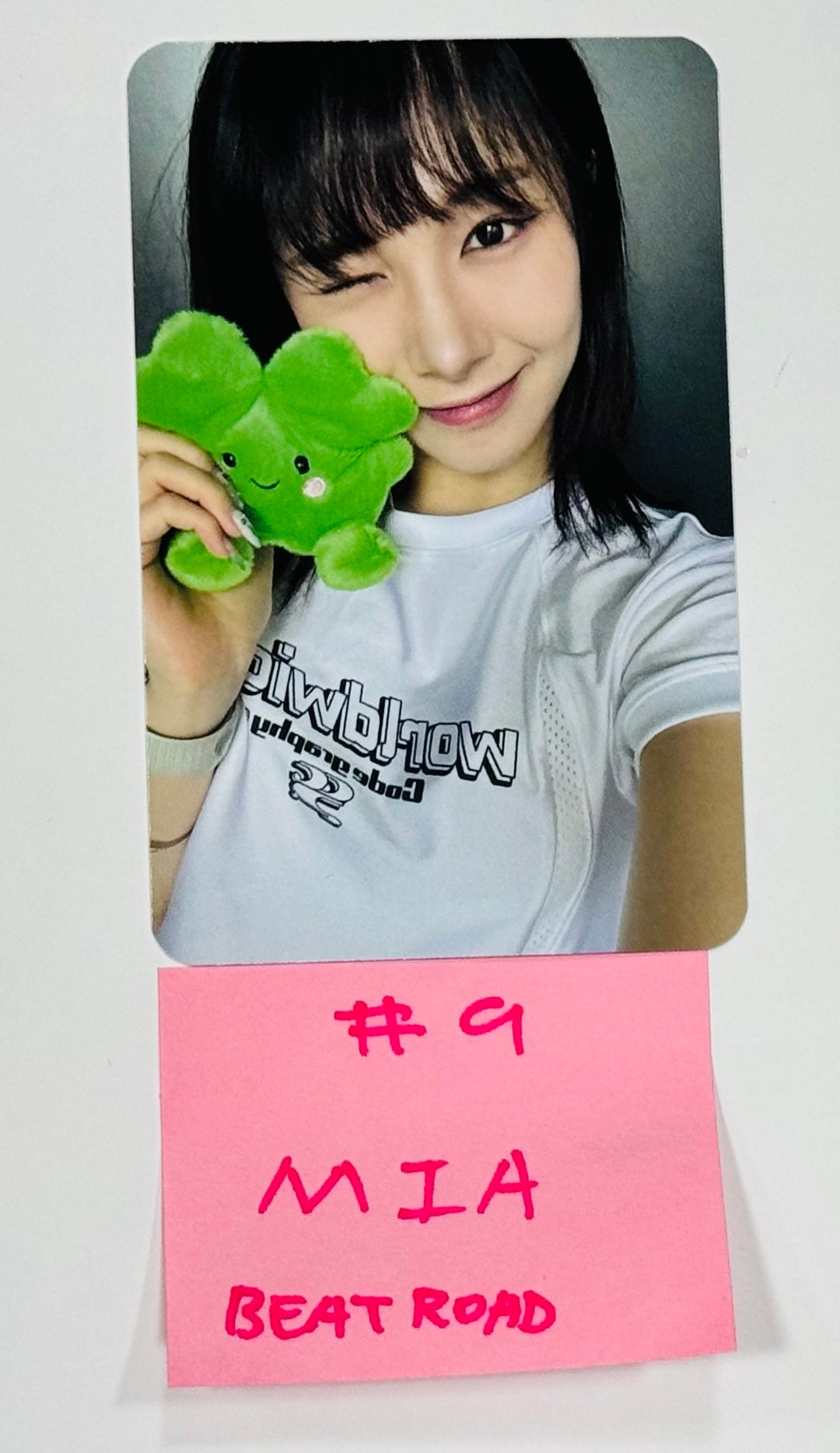 Everglow "ZOMBIE " - Beatroad Fansign Event Photocard [24.8.12] - HALLYUSUPERSTORE