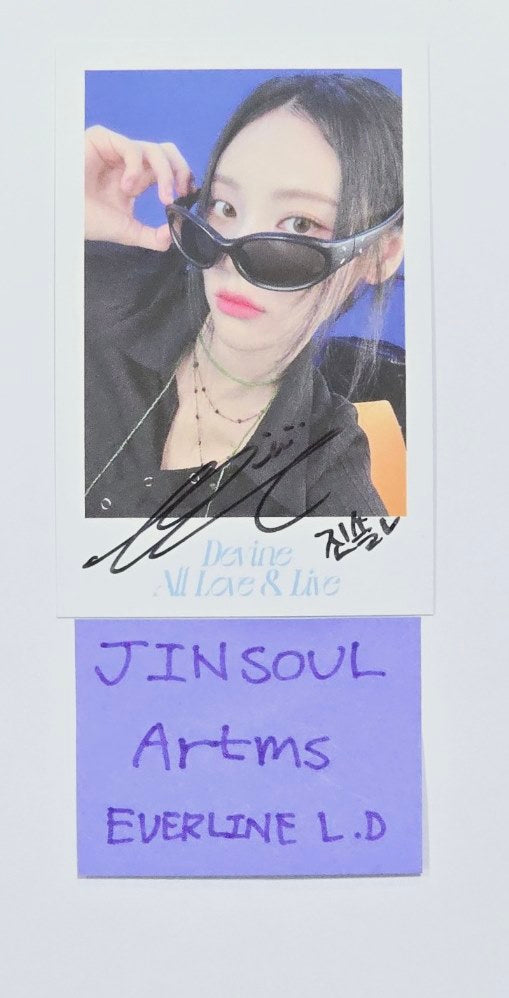 Jinsoul (of Artms) "DALL" - Hand Autographed(Signed) Photocard [24.8.13] - HALLYUSUPERSTORE