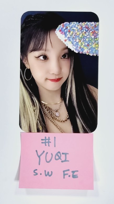 YUQI "YUQ1" - Soundwave Event Photocard Round 2 [24.8.16] - HALLYUSUPERSTORE