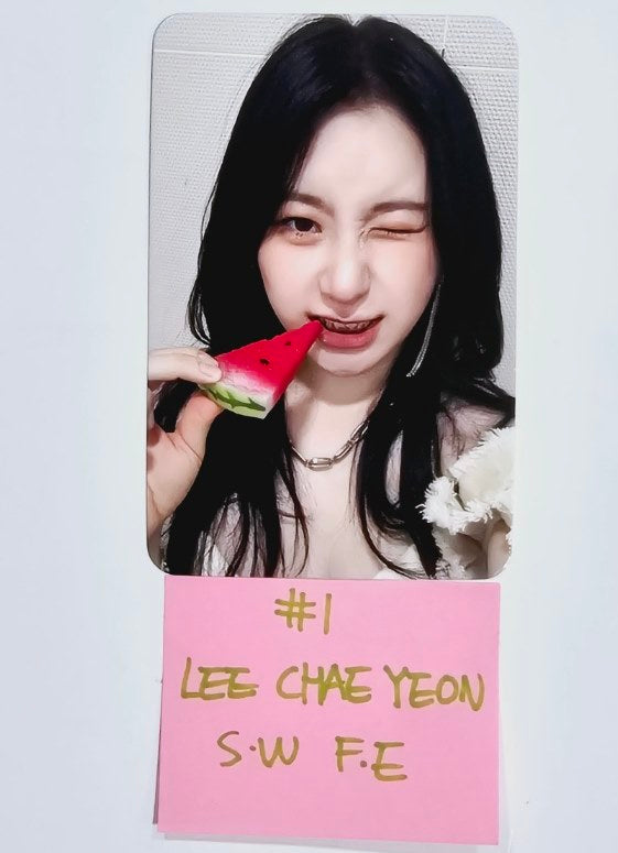 Lee Chae Yeon "SHOWDOWN" - Soundwave Fansign Event Photocard [24.8.16] - HALLYUSUPERSTORE