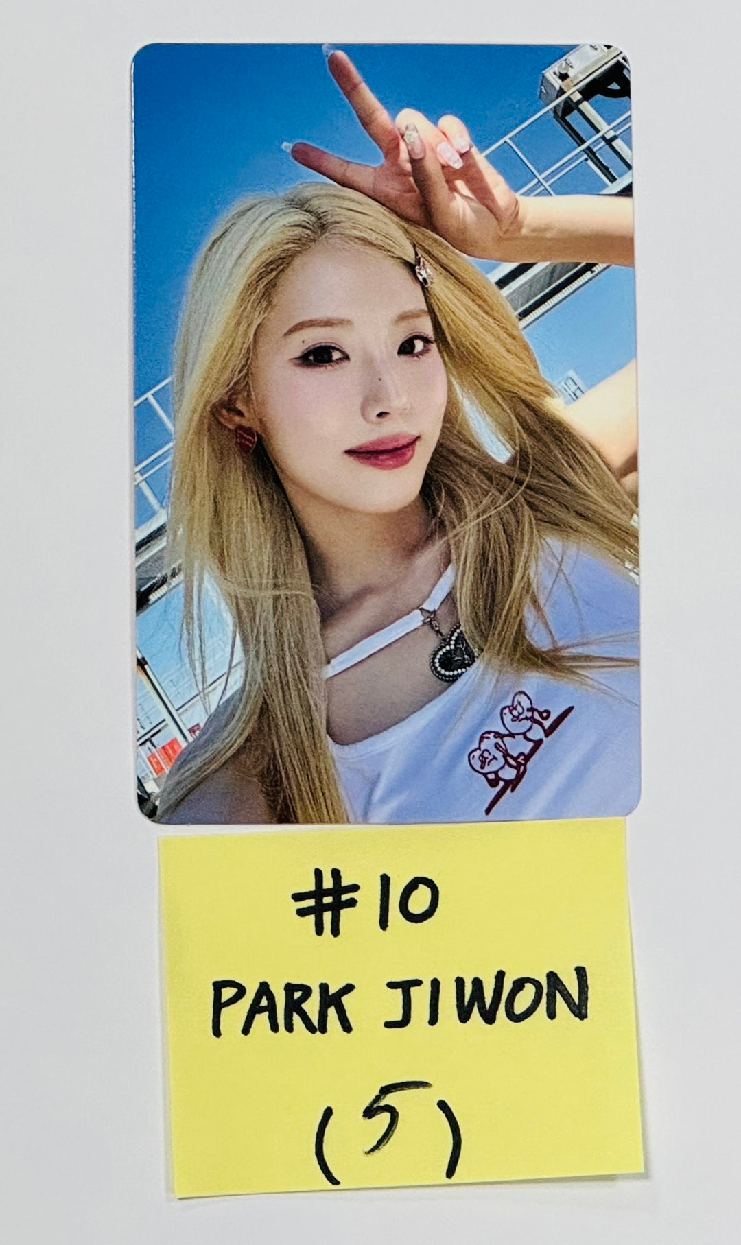 Fromis_9 "SuperSonic" - Official Photocard [24.8.16] - HALLYUSUPERSTORE