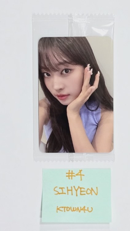 Everglow "ZOMBIE" - Ktown4U Fansign Event Photocard Round 3 [24.8.19]