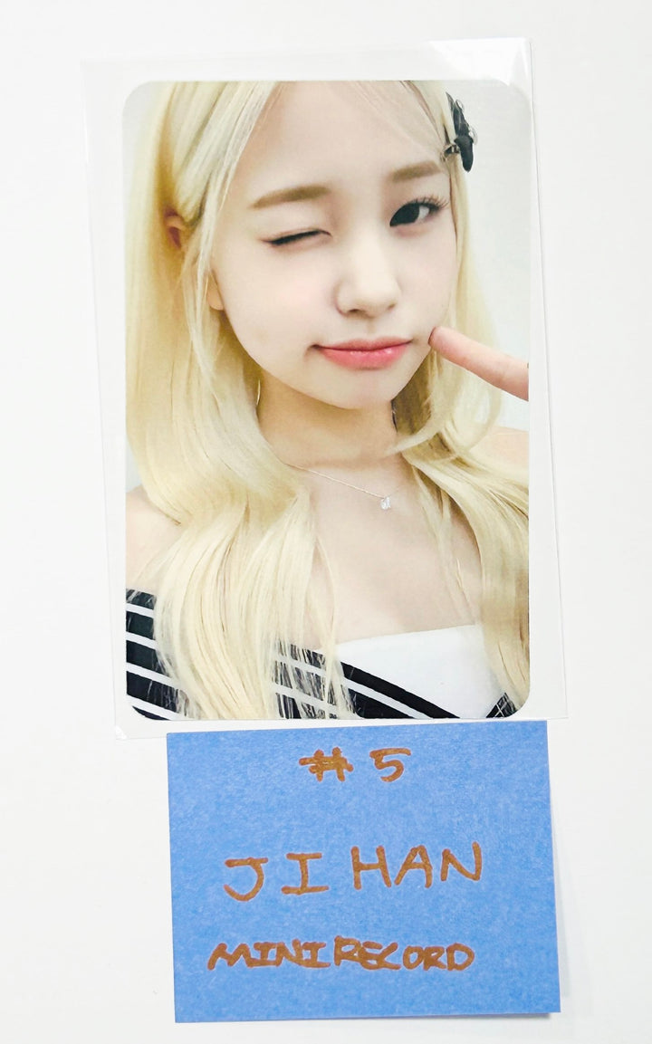 Weeekly "Bliss" - Mini Record Fansign Event Photocard Round 4 [Platform Ver.] [24.8.22] - HALLYUSUPERSTORE