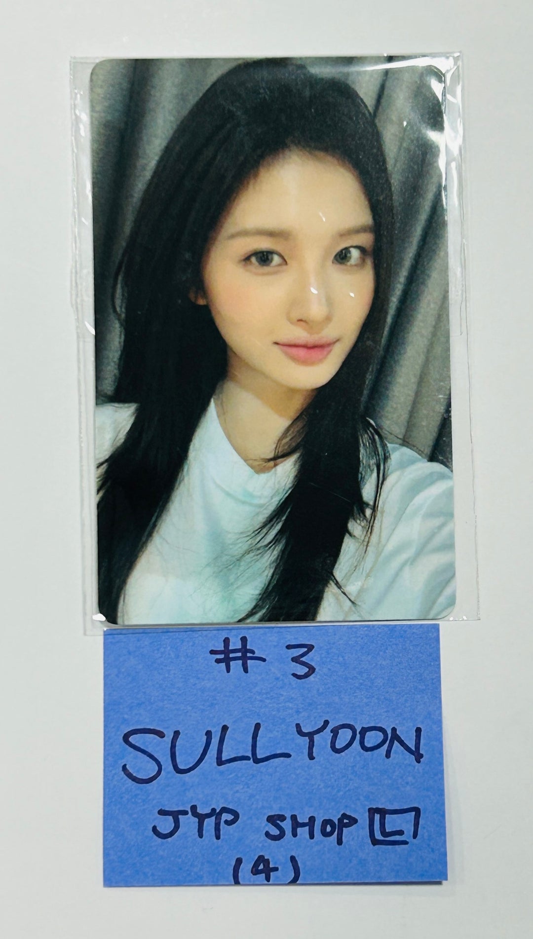 NMIXX "Fe3O4: STICK OUT" - JYP Shop Pre-Order Benefit Photocard [Limited Ver.] [Restocked 9/2] [24.8.22]