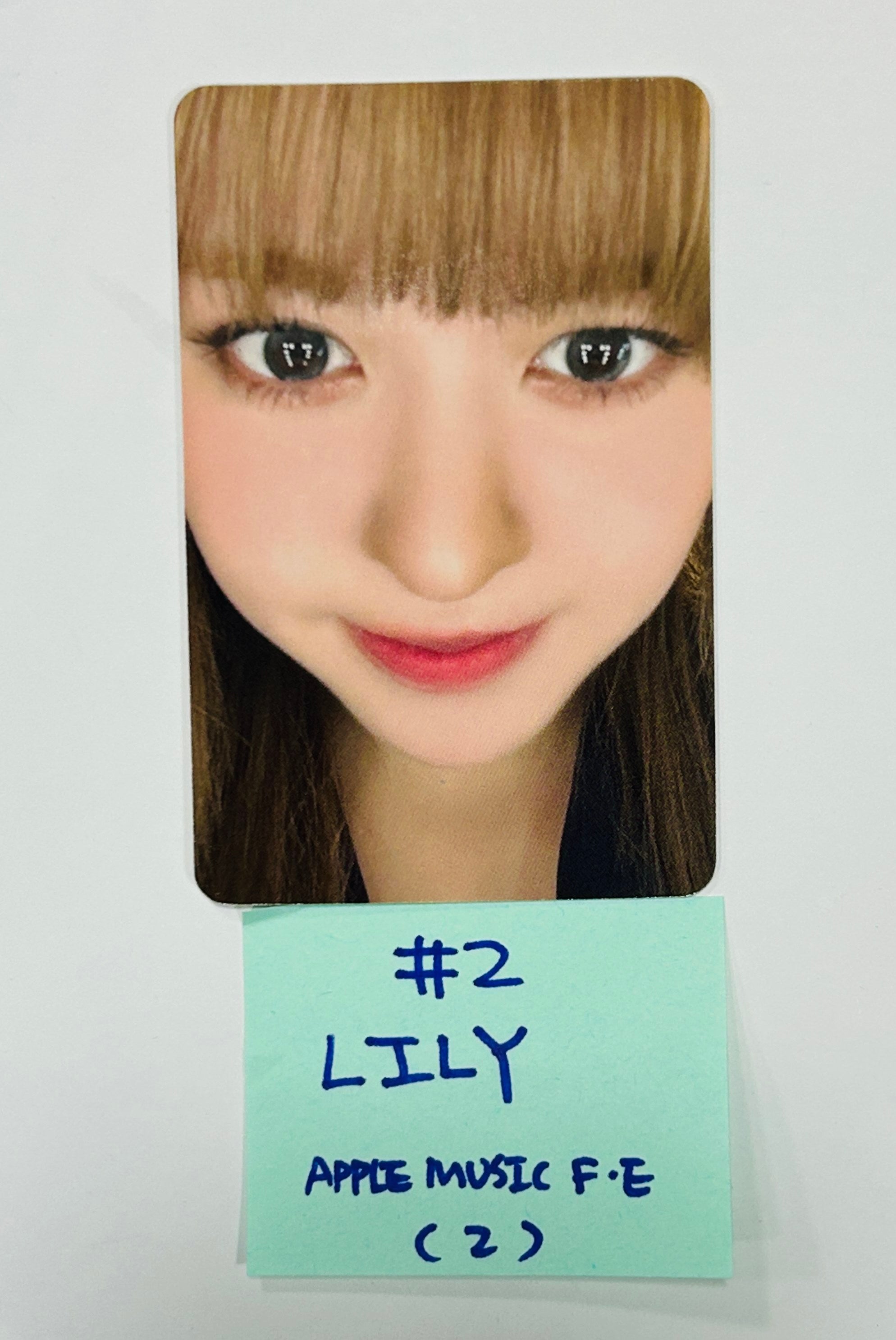 nmixx stick out トレカ　ドアップ　applemusic 　コンプ NMIXX - Fe3O4: STICK OUT APPLEMUSIC POB PHOTO CARD See that
