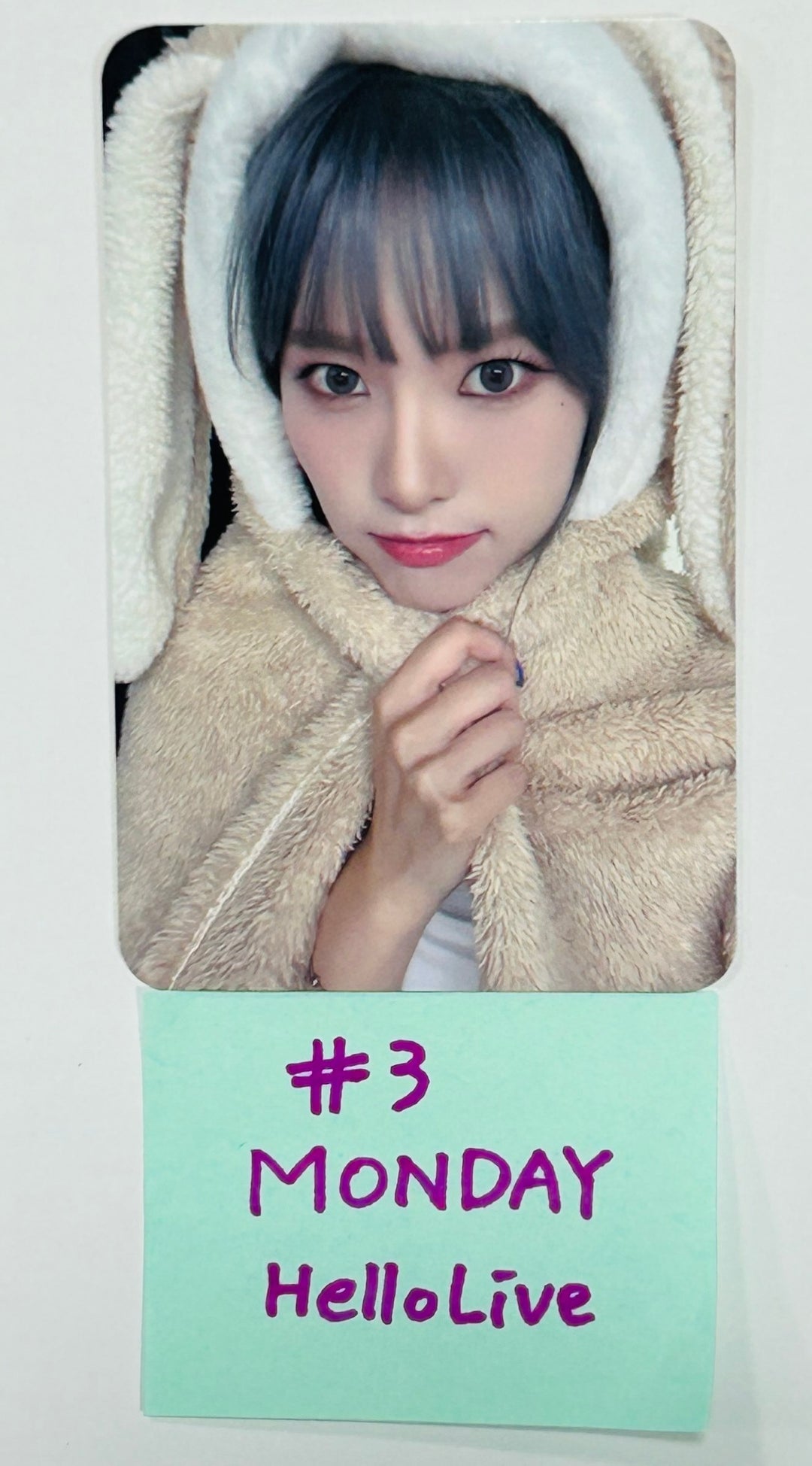 Weeekly "Bliss" - Hello Live Fansign Event Photocard [24.8.23] - HALLYUSUPERSTORE