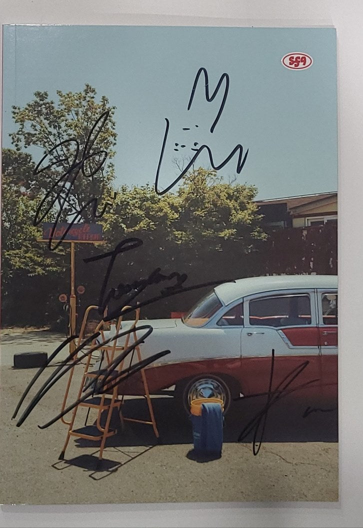 Fromis_9 "SuperSonic", NMIXX "Fe3O4: STICK OUT",TAEMIN "ETERNAL", SF9 "FANTASY" - Hand Autographed Promo Album [24.8.26] - HALLYUSUPERSTORE