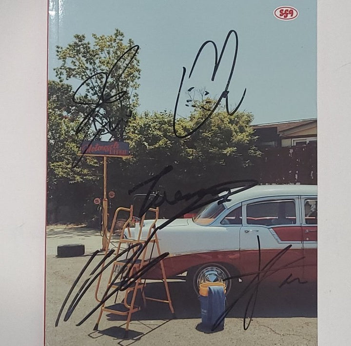 Fromis_9 "SuperSonic", NMIXX "Fe3O4: STICK OUT",TAEMIN "ETERNAL", SF9 "FANTASY" - Hand Autographed Promo Album [24.8.26] - HALLYUSUPERSTORE