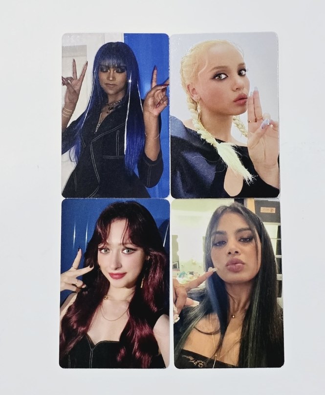 BLACKSWAN "Roll Up" - Music Art Fansign Event Photocard [24.8.26] - HALLYUSUPERSTORE