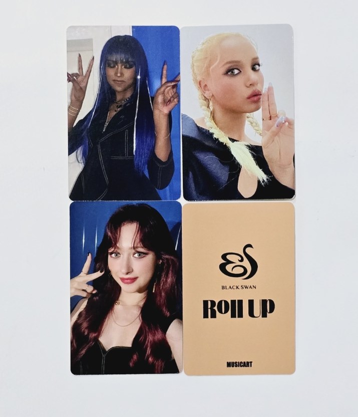 BLACKSWAN "Roll Up" - Music Art Fansign Event Photocard [24.8.26] - HALLYUSUPERSTORE