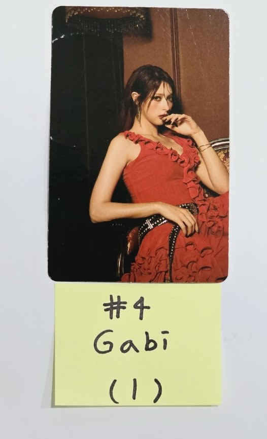 BLACKSWAN "Roll Up" - Official Photocard [24.8.26] - HALLYUSUPERSTORE