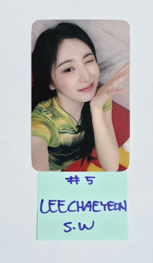 Lee Chae Yeon "SHOWDOWN" - Soundwave Fansign Event Photocard Round 2 [24.8.28] - HALLYUSUPERSTORE