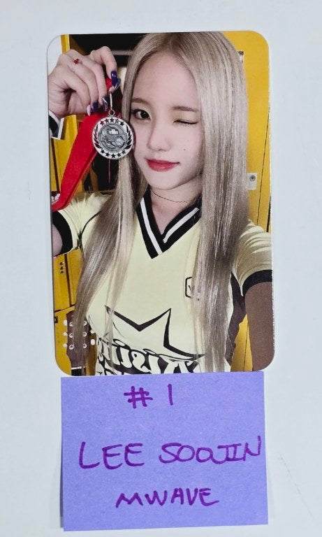 Weeekly "Bliss " - MWAVE Event Photocard [24.8.30] - HALLYUSUPERSTORE