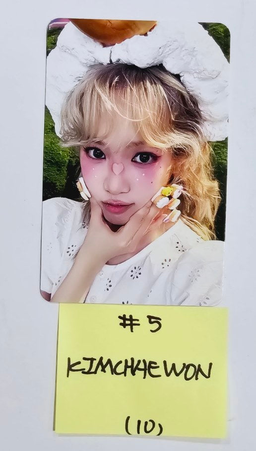 LE SSERAFIM "CRAZY" - Official Photocard [24.8.30] - HALLYUSUPERSTORE