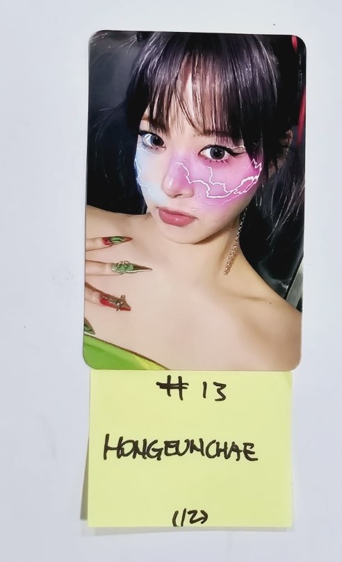 LE SSERAFIM "CRAZY" - Official Photocard [24.8.30] - HALLYUSUPERSTORE