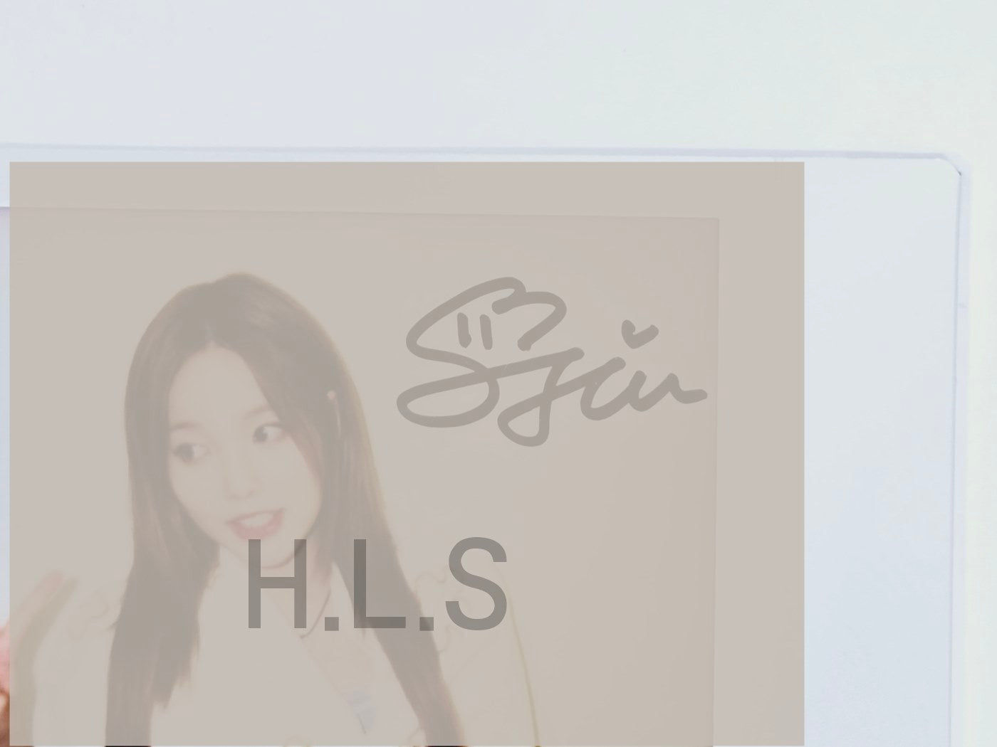 Weeekly マンデー Monday ColoRise ヒデン セルカ トレカ a7a91ed9-4ae5-5d61-a1d8-