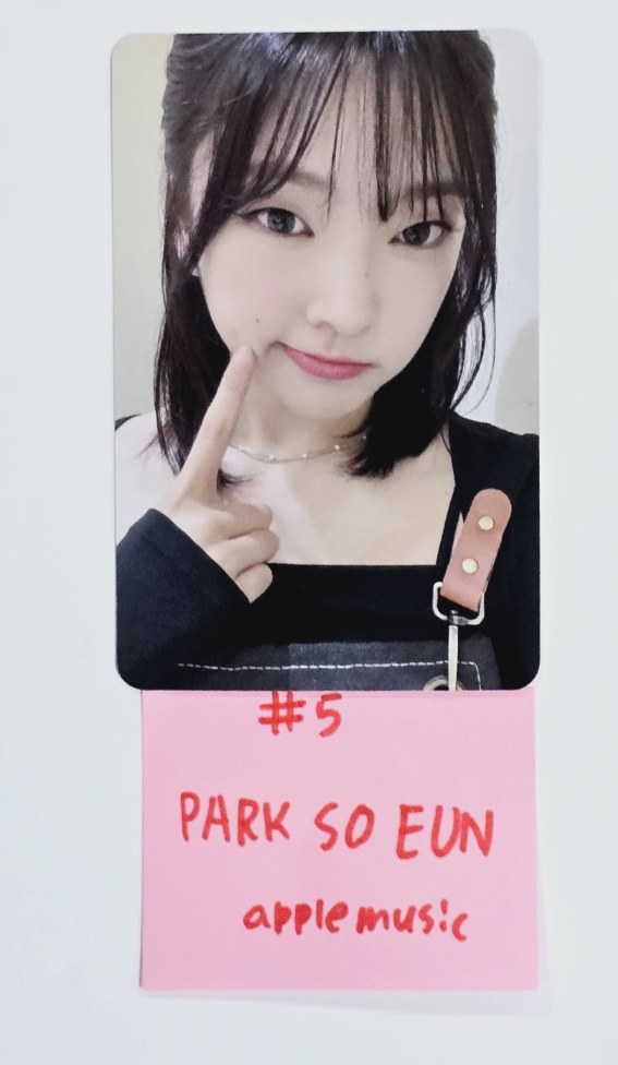 Weeekly "Bliss " - Apple Music Fansign Event Photocard Round 4 [24.9.3] - HALLYUSUPERSTORE