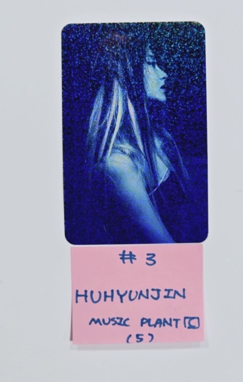 LE SSERAFIM "CRAZY" - Music Plant Pre-Order Benefit Glitter Photocard [Compact Ver.] [24.9.3] - HALLYUSUPERSTORE