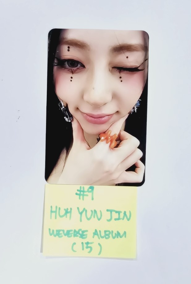 LE SSERAFIM "CRAZY" - Official Photocard [Weverse Album Ver.] [24.9.3] - HALLYUSUPERSTORE