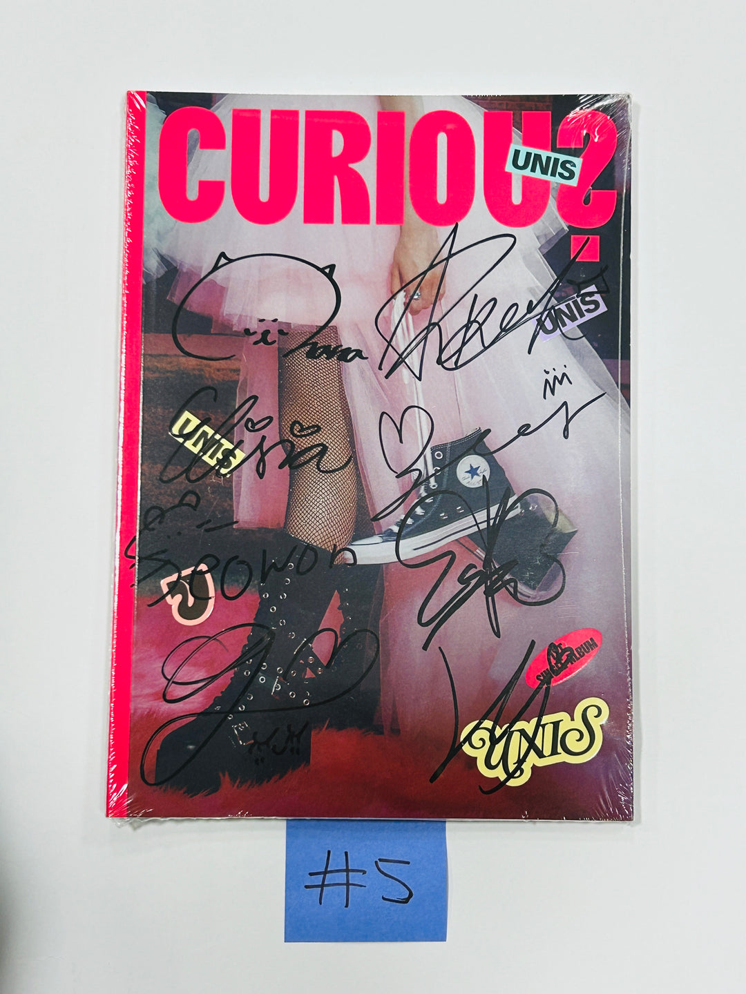 UNIS 'CURIOUS' - Hand Autographed(Signed) Album [24.9.4] (1) - HALLYUSUPERSTORE