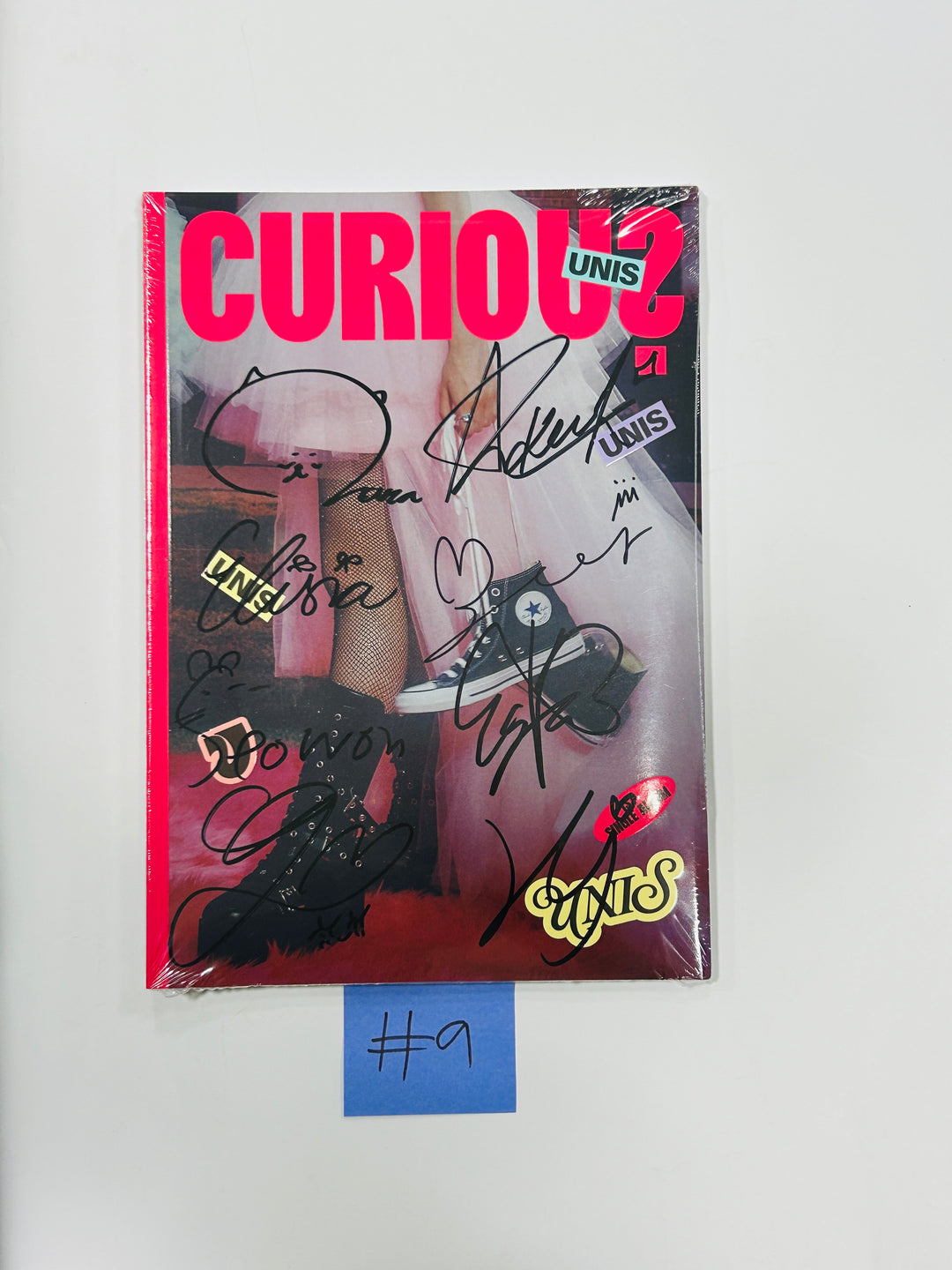 UNIS 'CURIOUS' - Hand Autographed(Signed) Album [24.9.4] (1) - HALLYUSUPERSTORE