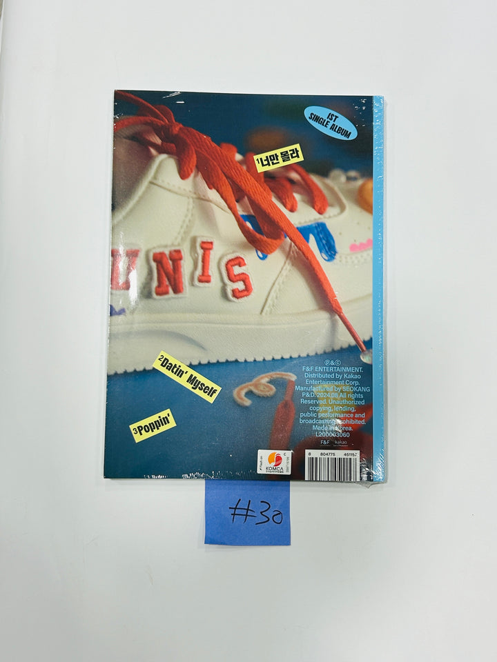 UNIS 'CURIOUS' - Hand Autographed(Signed) Album [24.9.4] (2) - HALLYUSUPERSTORE