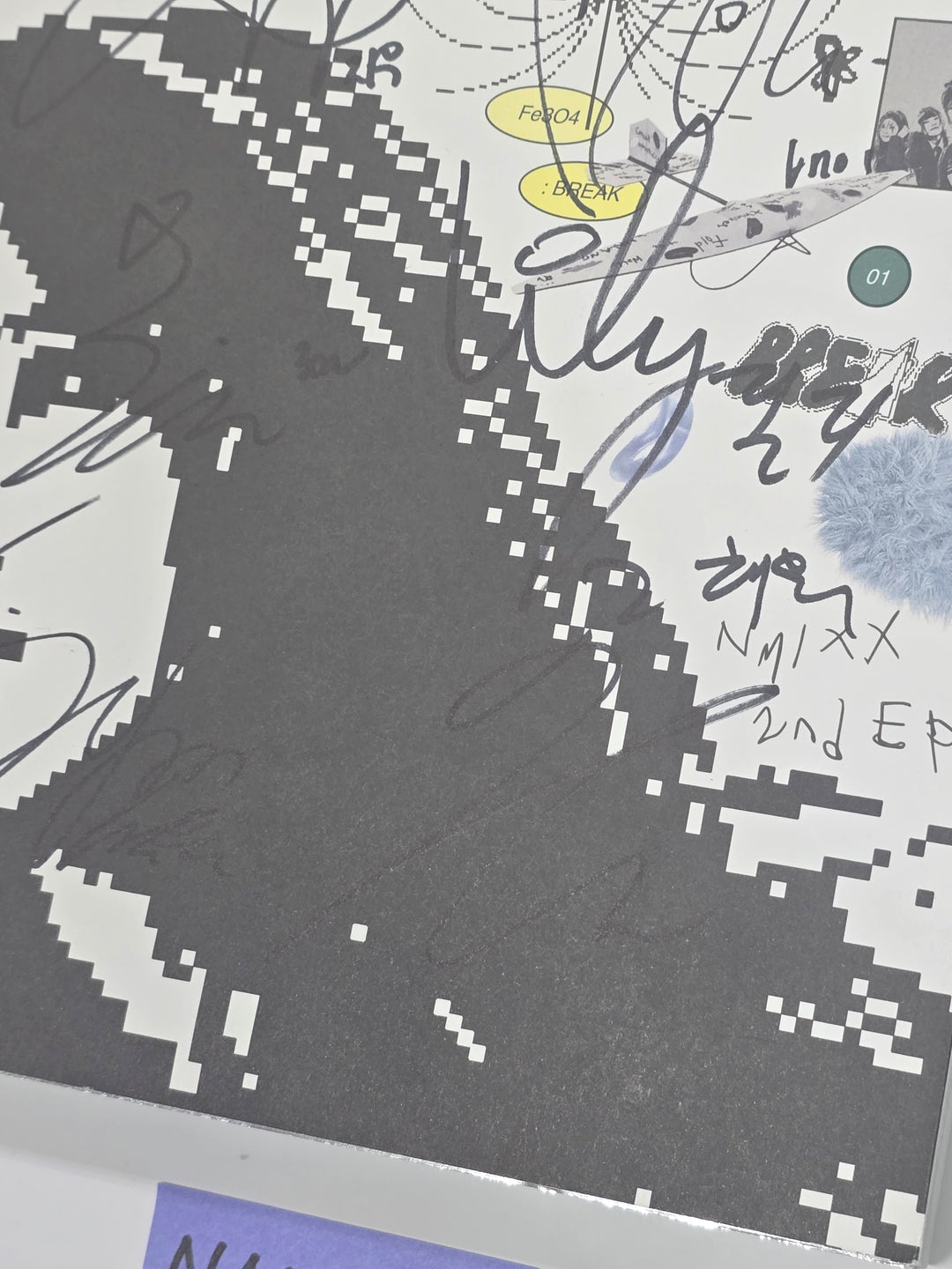 NMIXX "Fe3O4: Break" - Hand Autographed(Signed) Promo Album [24.9.6] - HALLYUSUPERSTORE