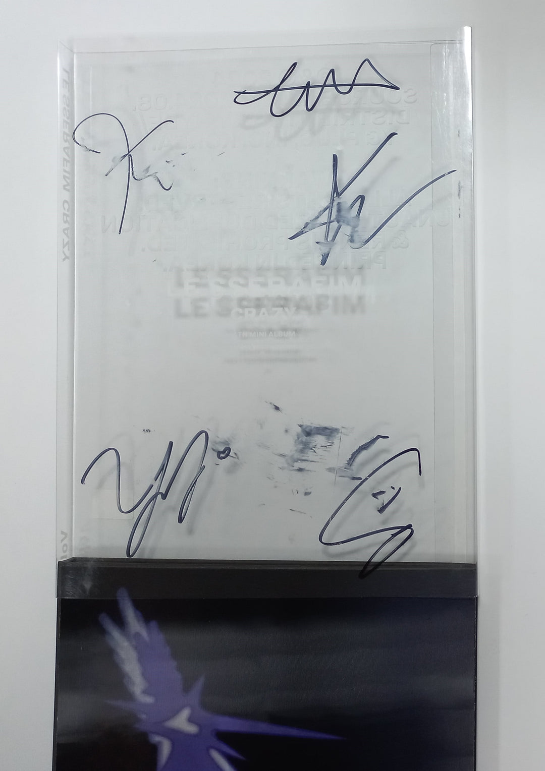 LE SSERAFIM "CRAZY" - Hand Autographed(Signed) Promo Album [24.9.9] - HALLYUSUPERSTORE