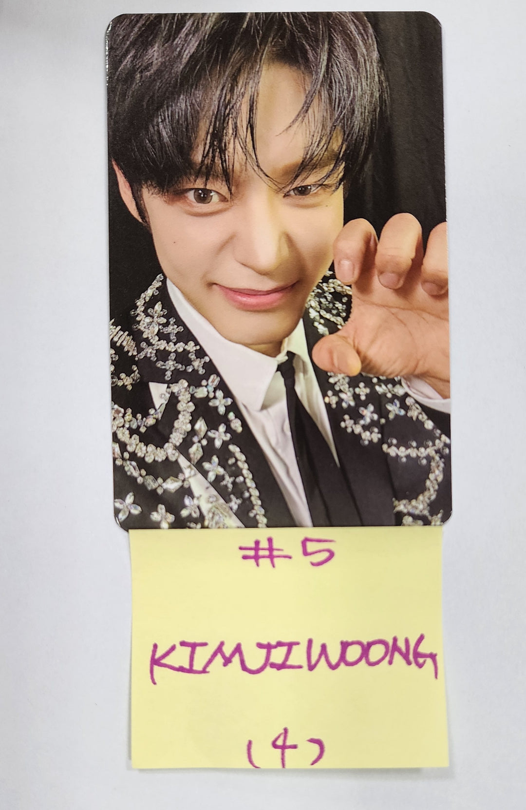 ZEROBASEONE(ZB1) "Timeless World" 2024 The 1st Tour - Official Trading Photocard (1) [24.9.20] - HALLYUSUPERSTORE