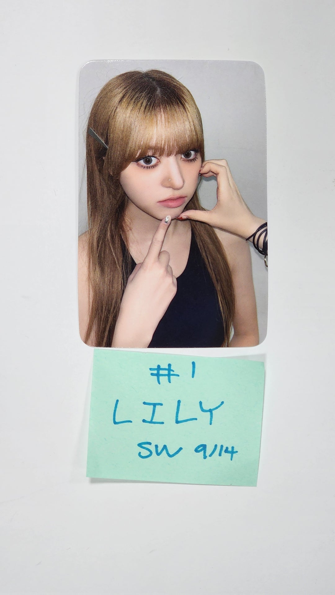 NMIXX "Fe3O4: STICK OUT" - Soundwave Fansign Event Photocard Round 6 [24.9.24] - HALLYUSUPERSTORE