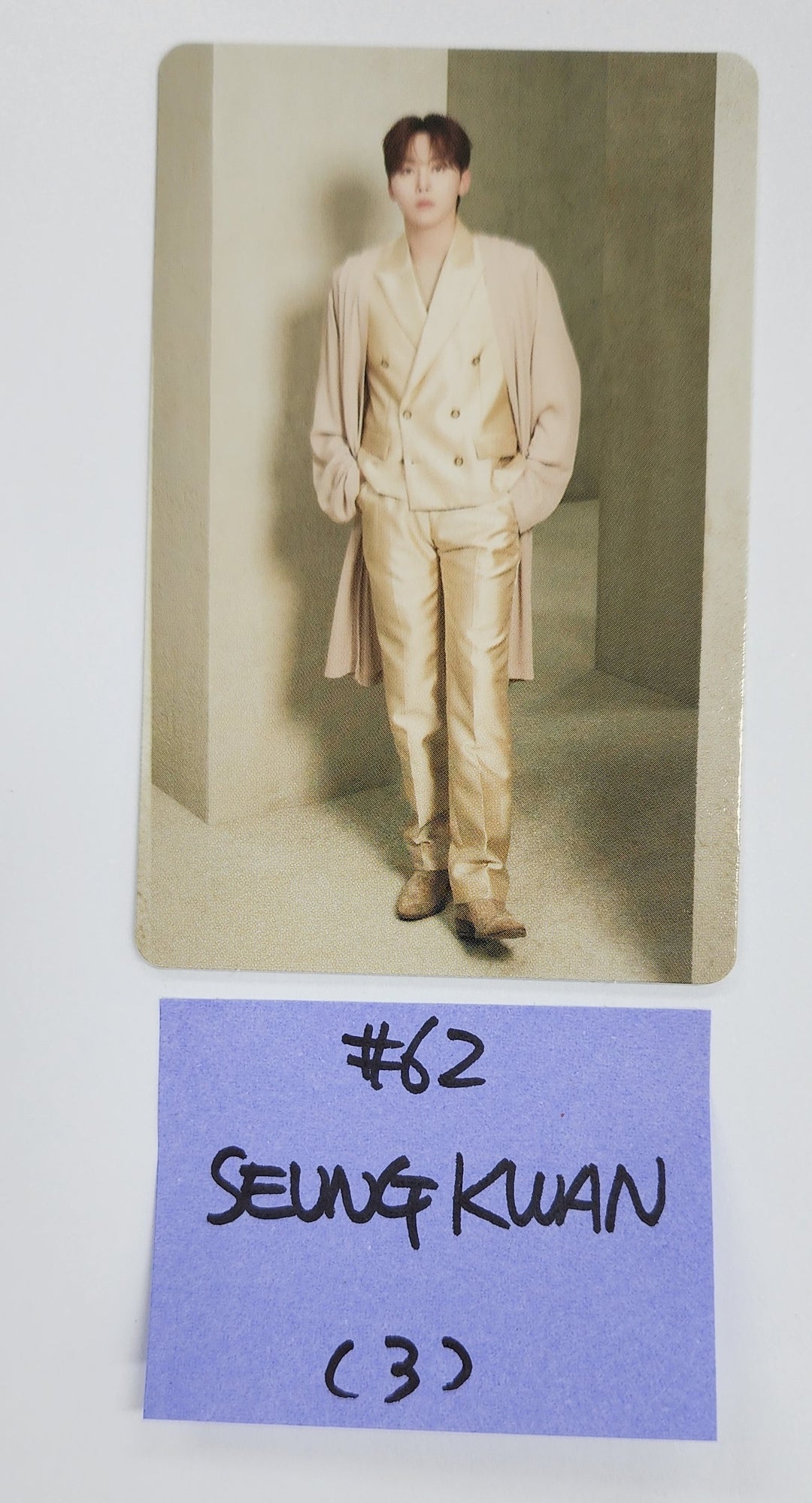 SEVENTEEN "RIGHT HERE" World Tour - Official Trading Photocard (3) [24.10.2] - HALLYUSUPERSTORE