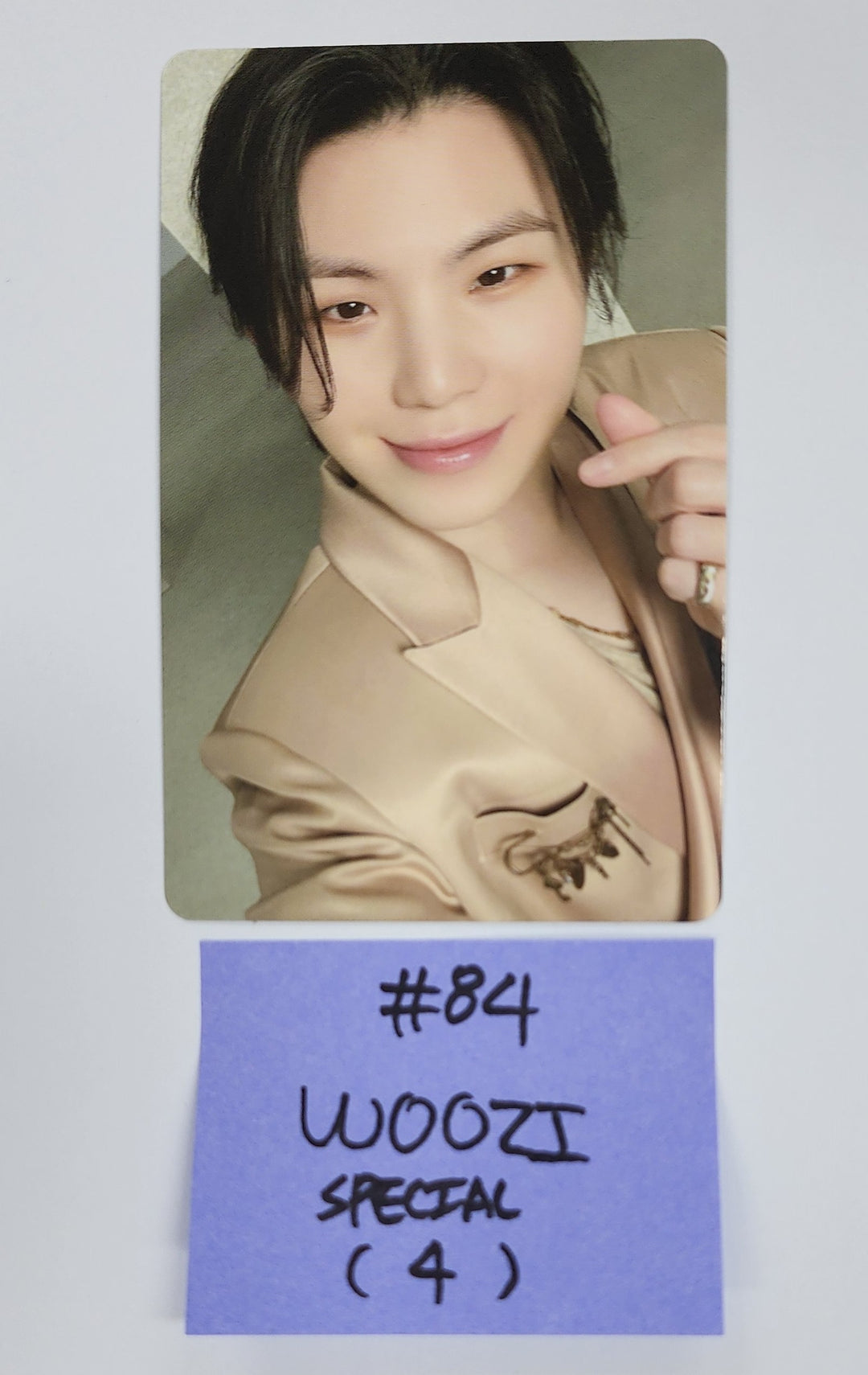 SEVENTEEN "RIGHT HERE" World Tour - Official Trading Photocard (3) [24.10.2] - HALLYUSUPERSTORE