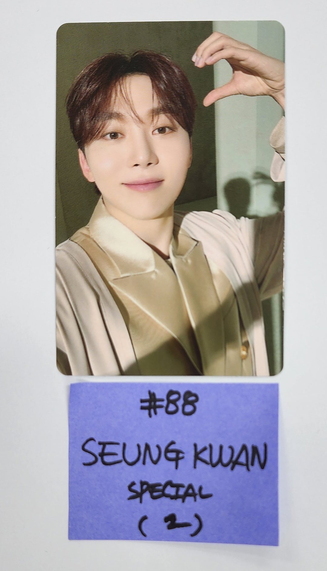 SEVENTEEN "RIGHT HERE" World Tour - Official Trading Photocard (3) [24.10.2] - HALLYUSUPERSTORE