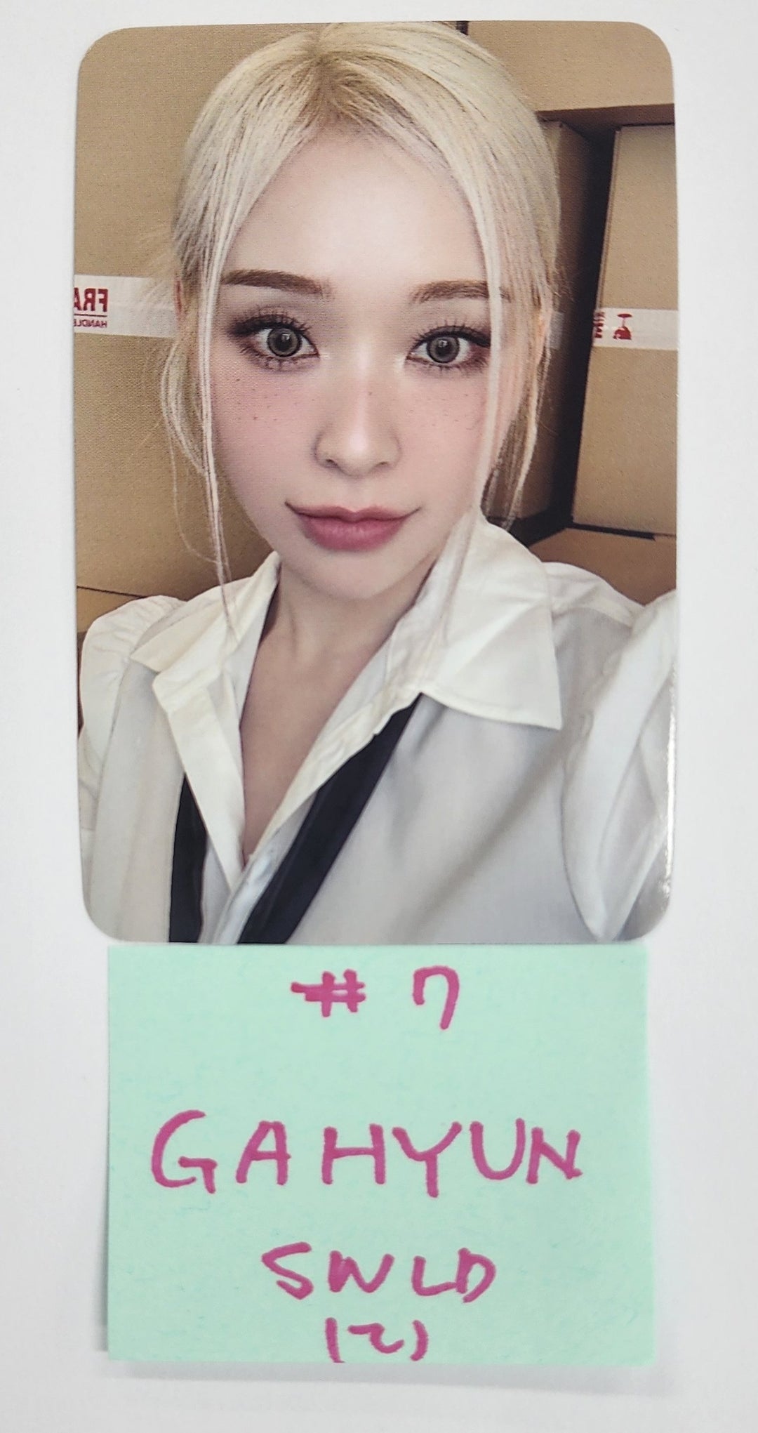 Dreamcatcher "VirtuouS" - Soundwave Lucky Draw Event Photocard Round 2 [24.10.4] - HALLYUSUPERSTORE