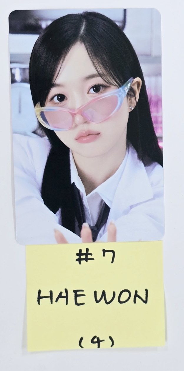 NMIXX "CHANGE UP : MIXX LAB" - Official Trading Photocard [24.10.4]