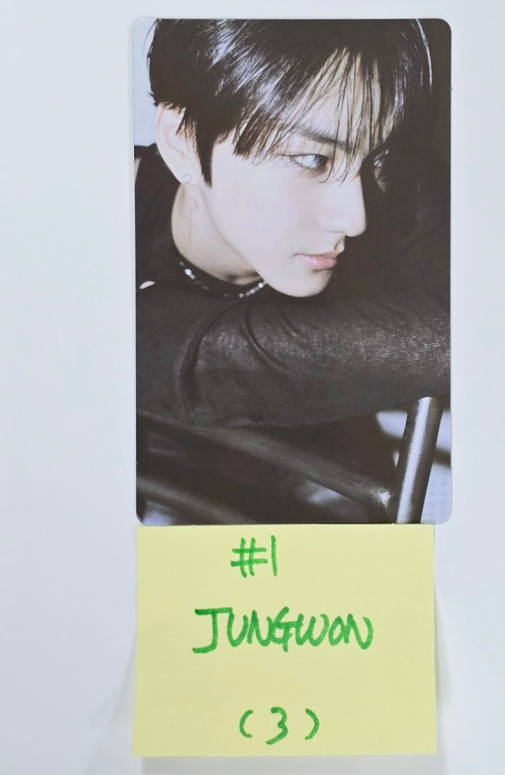 ENHYPEN "UNSEEN" EXHIBITION - Official Trading Photocard [24.10.4] - HALLYUSUPERSTORE