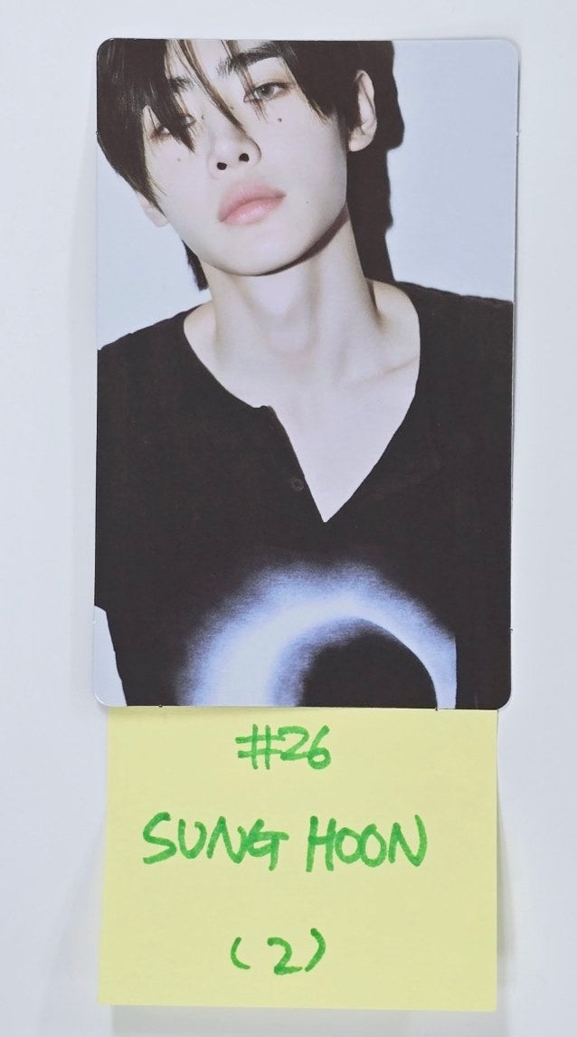 ENHYPEN "UNSEEN" EXHIBITION - Official Trading Photocard [24.10.4] - HALLYUSUPERSTORE