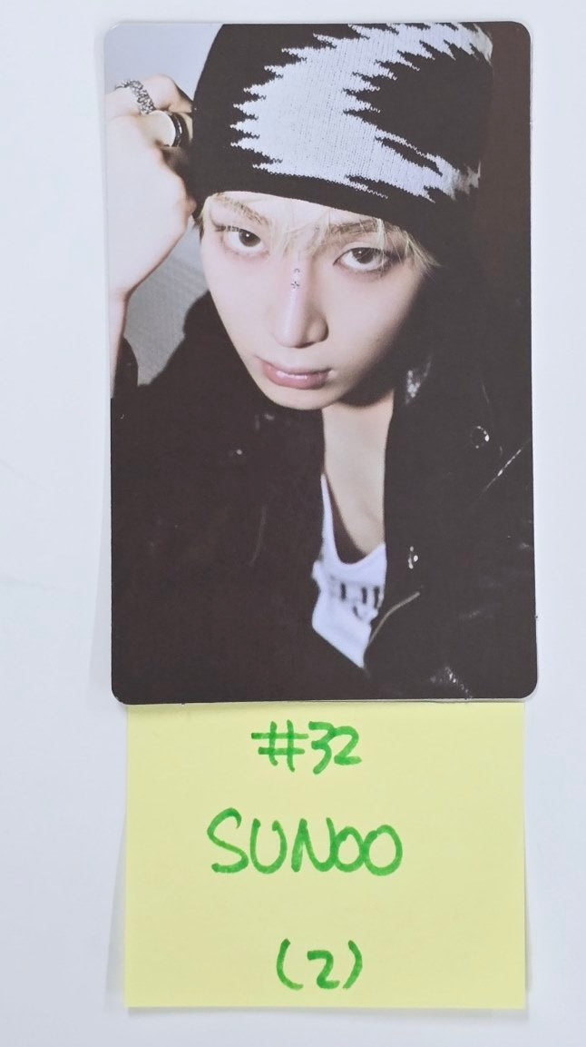 ENHYPEN "UNSEEN" EXHIBITION - Official Trading Photocard [24.10.4] - HALLYUSUPERSTORE