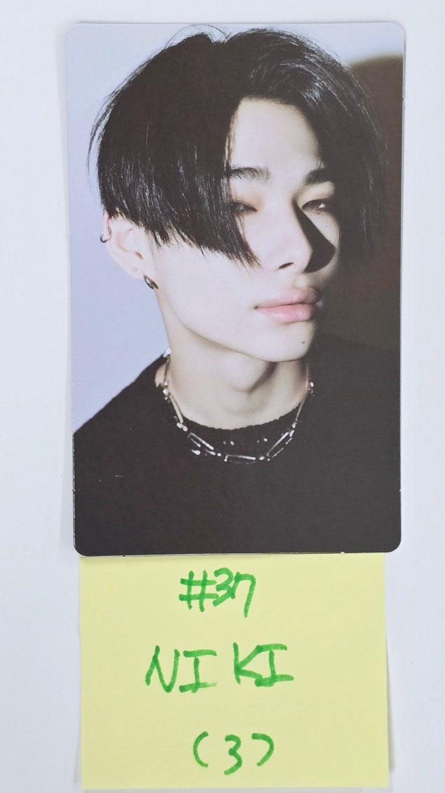 ENHYPEN "UNSEEN" EXHIBITION - Official Trading Photocard [24.10.4] - HALLYUSUPERSTORE