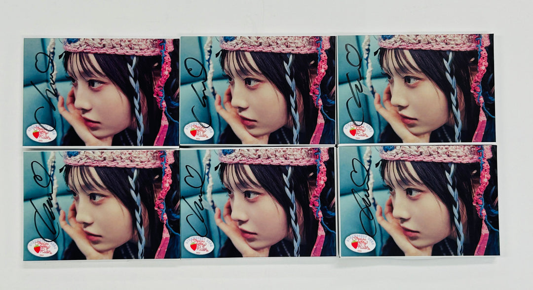 CHUU "Strawberry Rush" - Hand Autographed(Signed) Album (STAYG Album Ver.) [24.10.8] - HALLYUSUPERSTORE