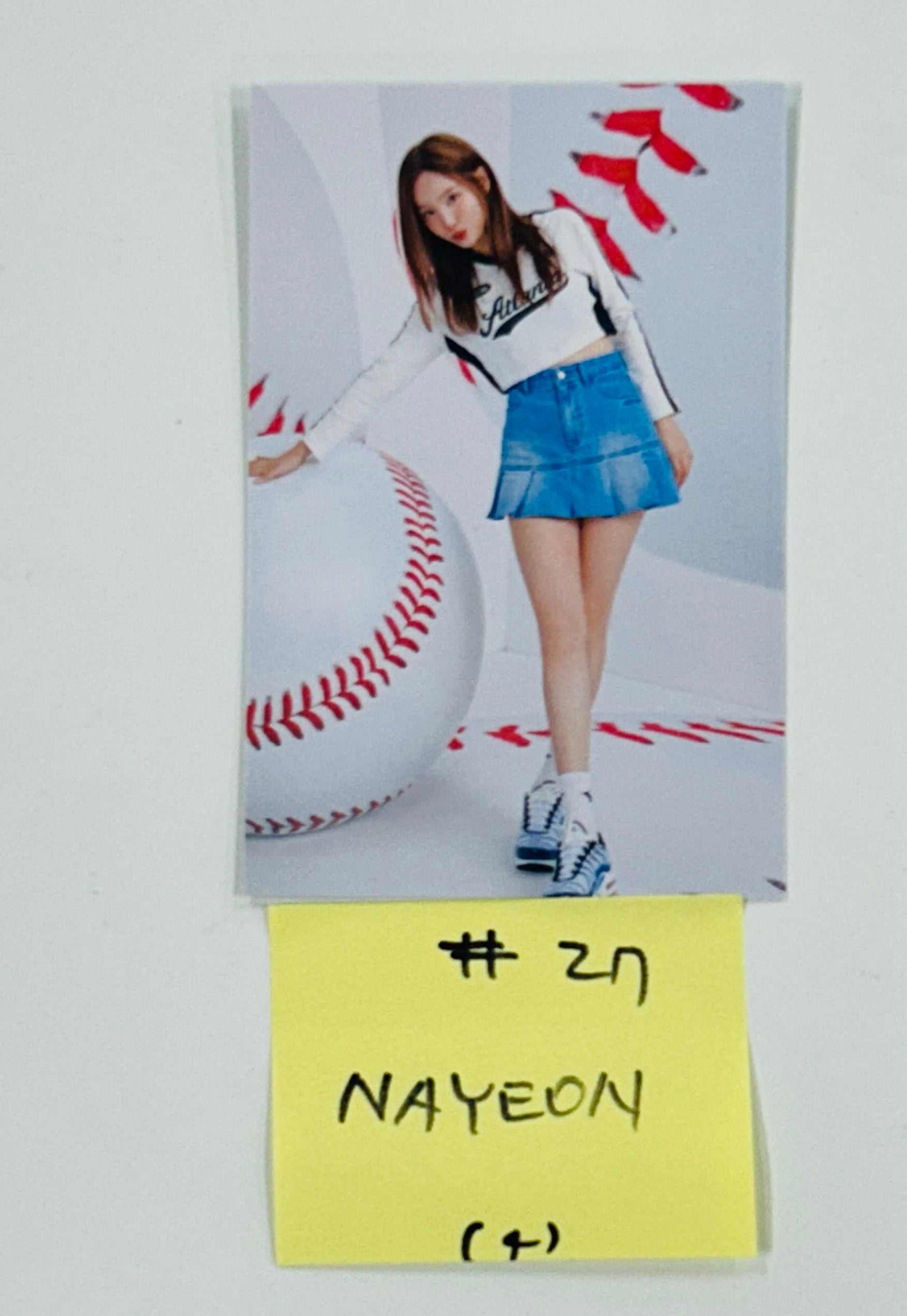 TWICE Momo LIMITED Pop-Up 2024 Store Photocard