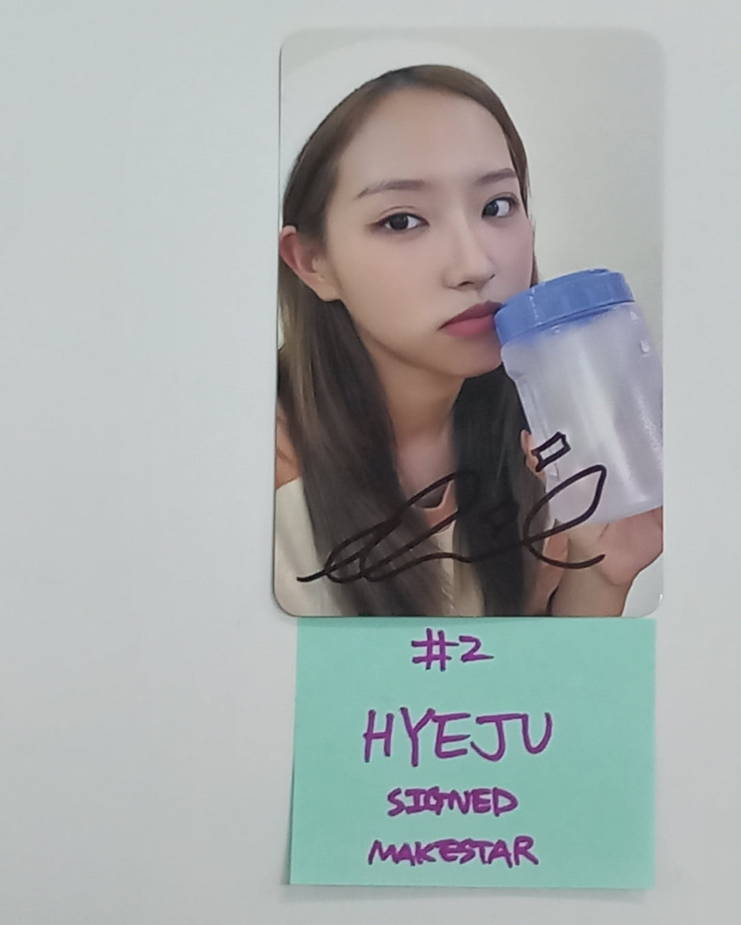 Loossemble "TTYL" - Hand Autographed(Signed) Photocard, 4 Cut Photo [24.10.10] - HALLYUSUPERSTORE