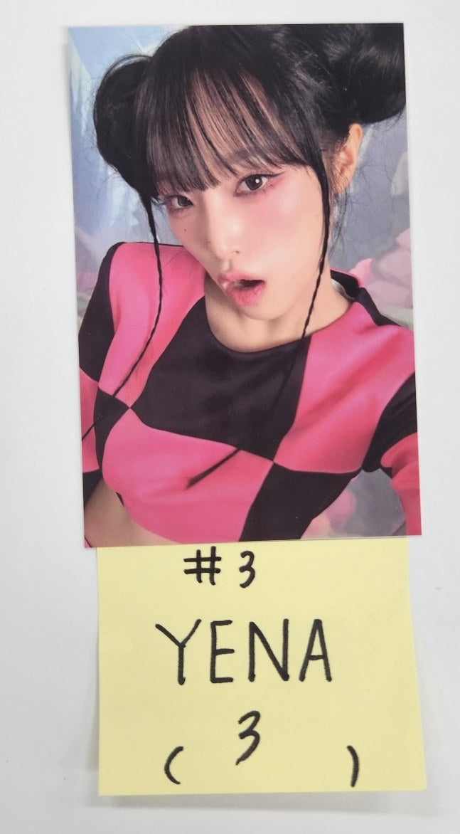 YENA "NEMONEMO" - Official Photocard [24.10.11] - HALLYUSUPERSTORE